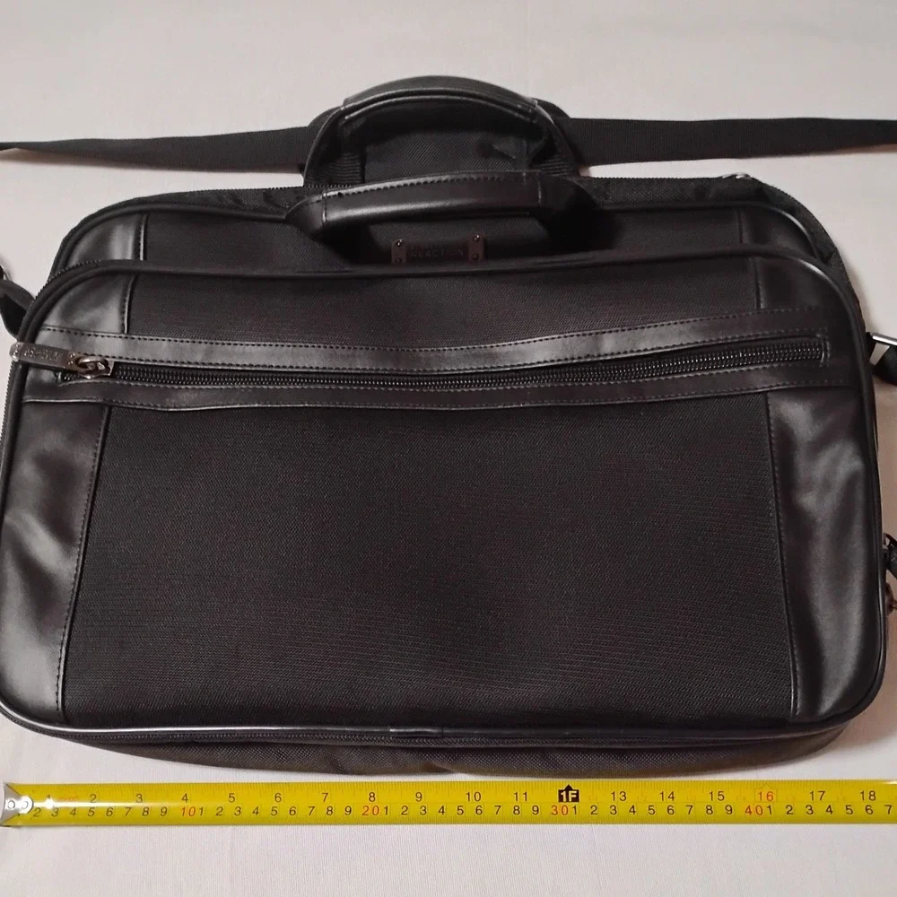 Kenneth Cole Reaction 17